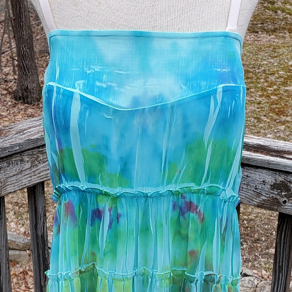 One World Strapless Dress Size M Lined Midi Tiers